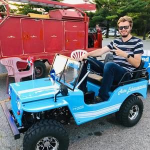 Meet your Posher, Brian